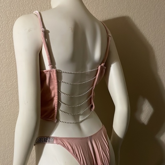Blush Velvet Tank Top w Pearl Back straps Velvet Crop Top Tank Top Rare Sexy 🆕 - Picture 10 of 11